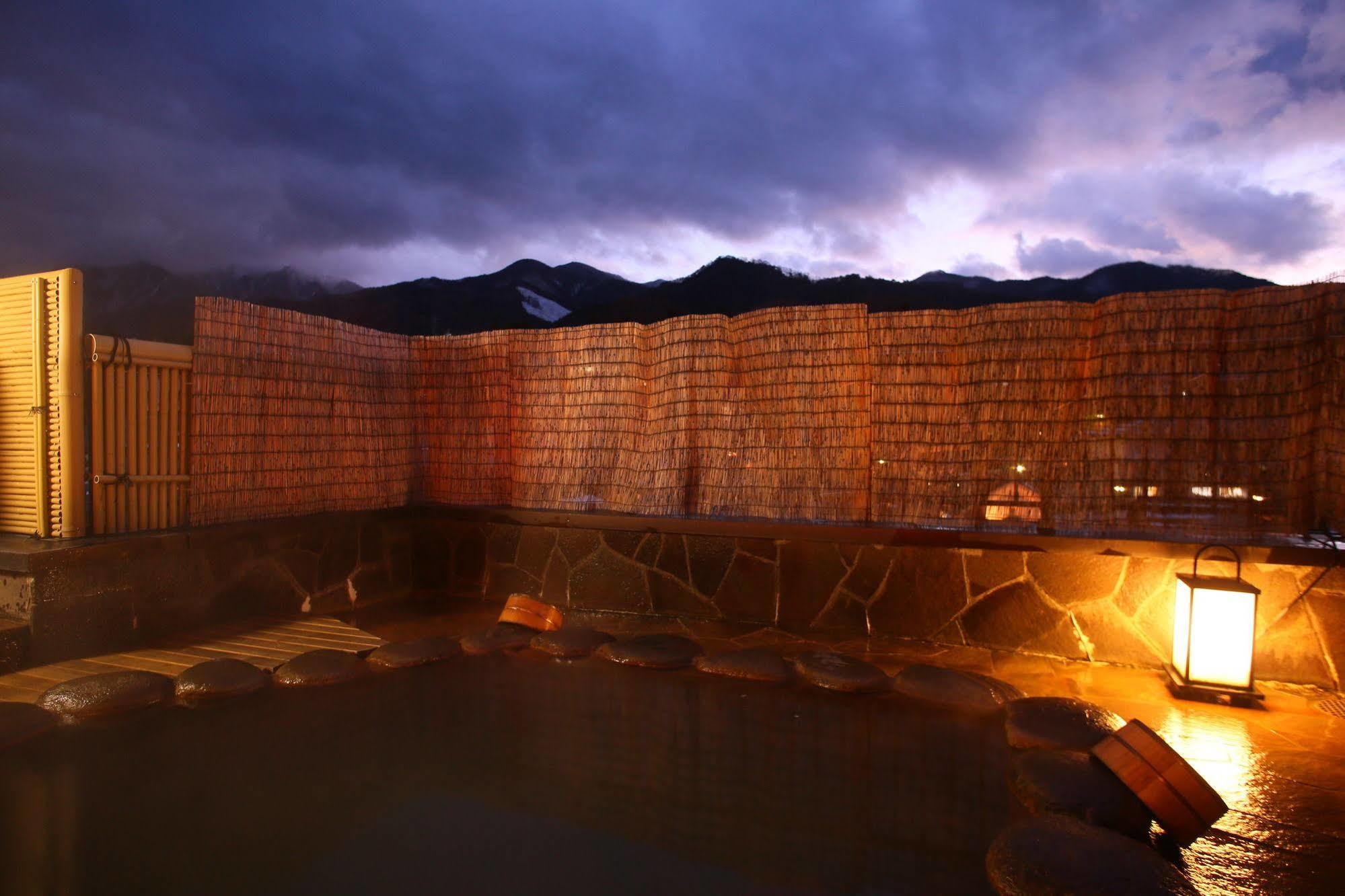 Ichinoyu Katei Hotel Yamanouchi  Ngoại thất bức ảnh